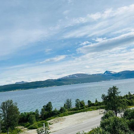 Apartment In Tromso With Sea And Mountain View Zewnętrze zdjęcie